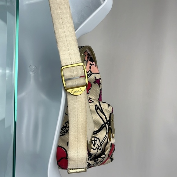 Coach Poppy Kyra Floral Fabric Backpack 81278-F19284 Cream Magenta Pink Fuchsia main image 13